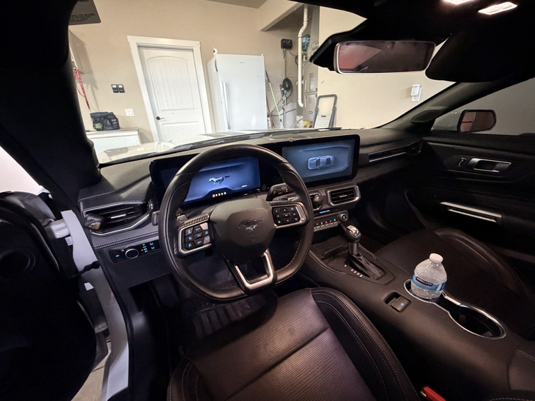 صورة 1 لـ 2024 FORD MUSTANG GT PREMIUM
