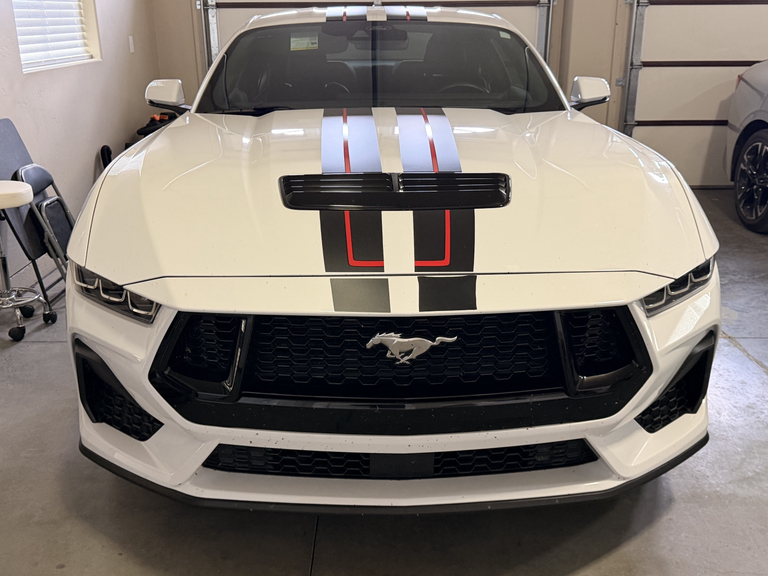 صورة 6 لـ 2024 FORD MUSTANG GT PREMIUM