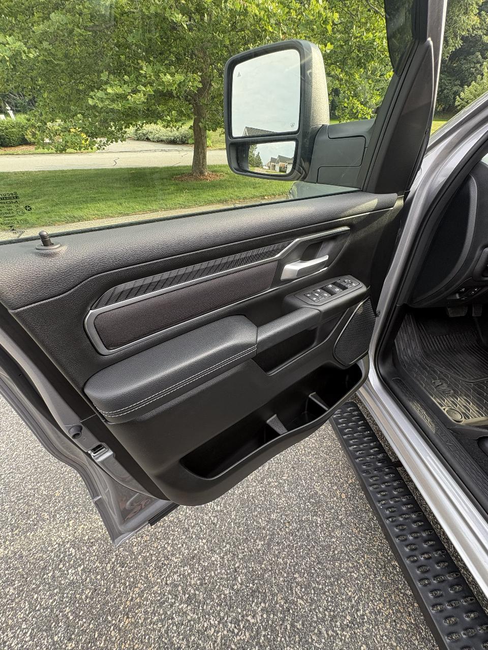 صورة مصغرة 16 لـ 2025 RAM 1500 BIG HORN