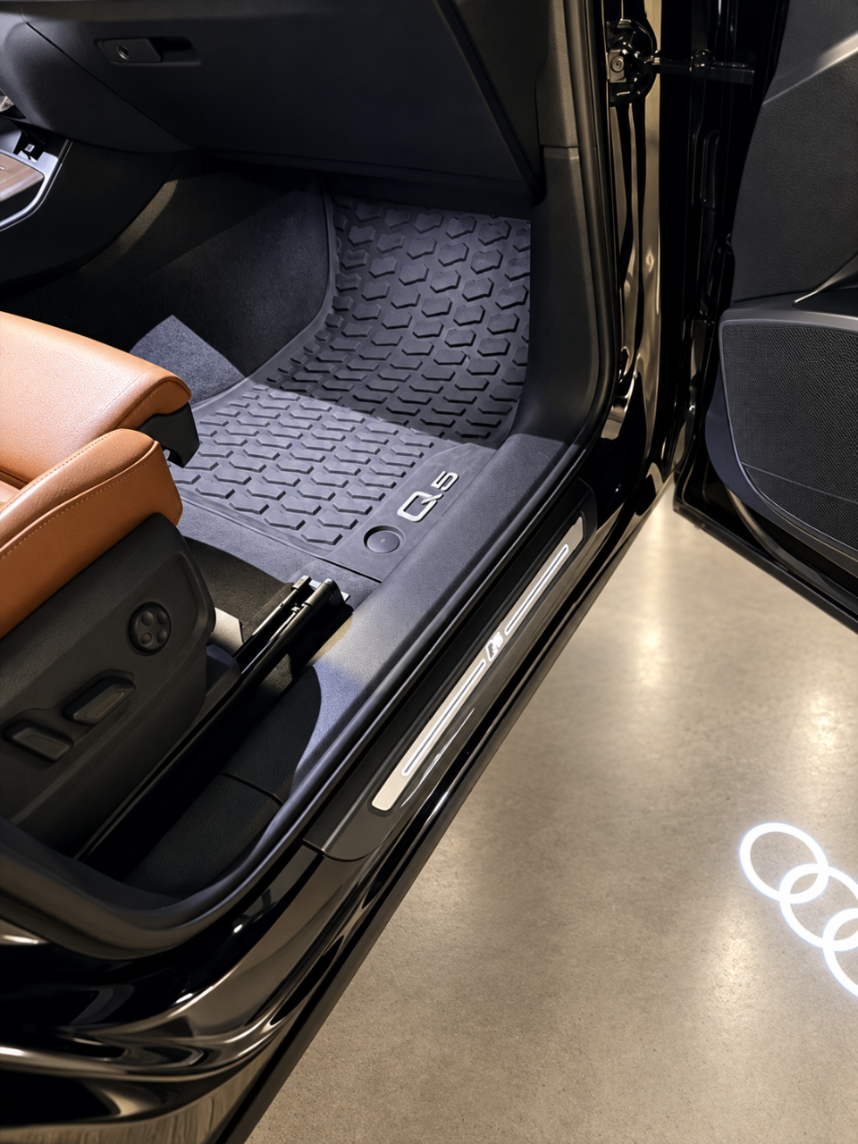 صورة 7 لـ 2024 AUDI Q5 45 S LINE PREMIUM