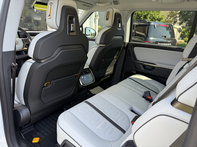 2025 Rivian R1S ADVENTURE PERFORMANCE DUAL-MOTOR LARGE PACK 照片 6