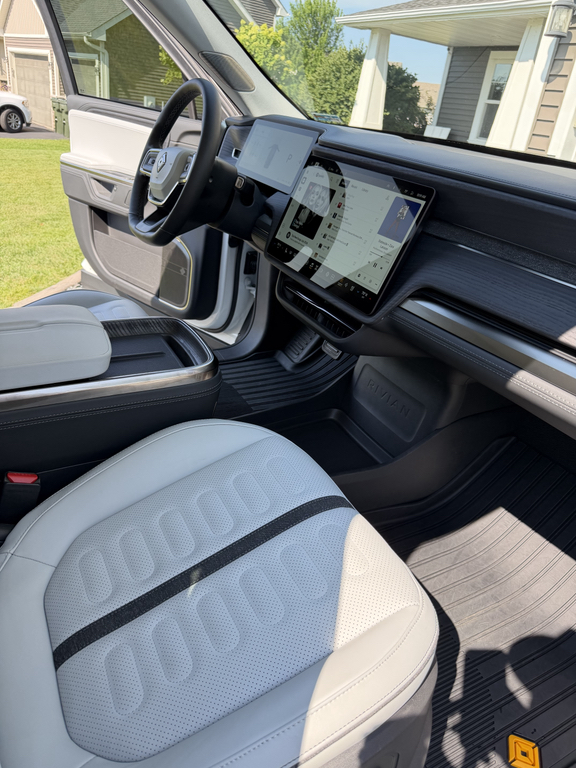 2025 Rivian R1S ADVENTURE PERFORMANCE DUAL-MOTOR LARGE PACK 照片 7