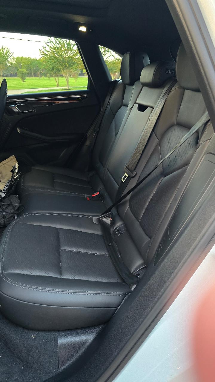 Porsche Macan main image