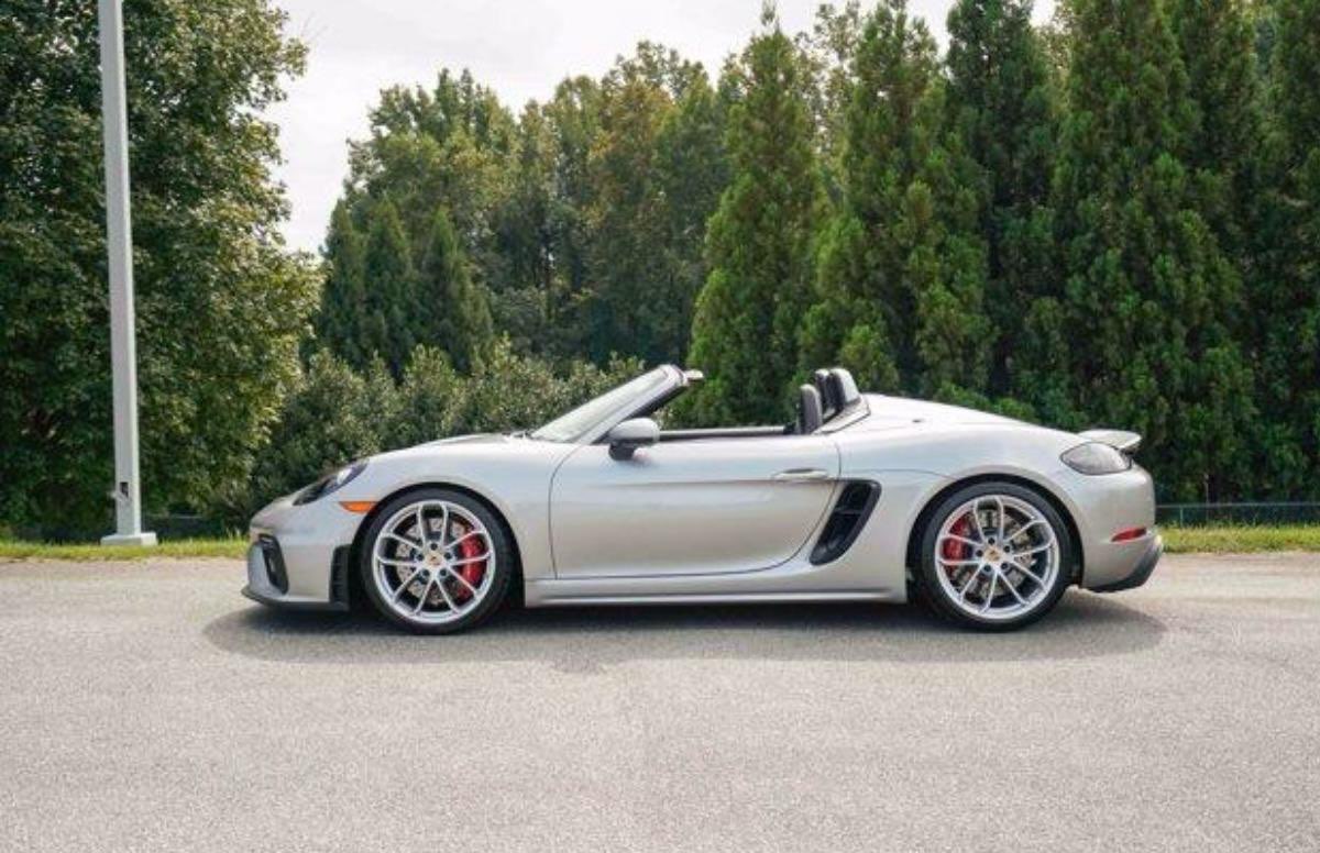 2022 Porsche 718 SPYDER — фото 8