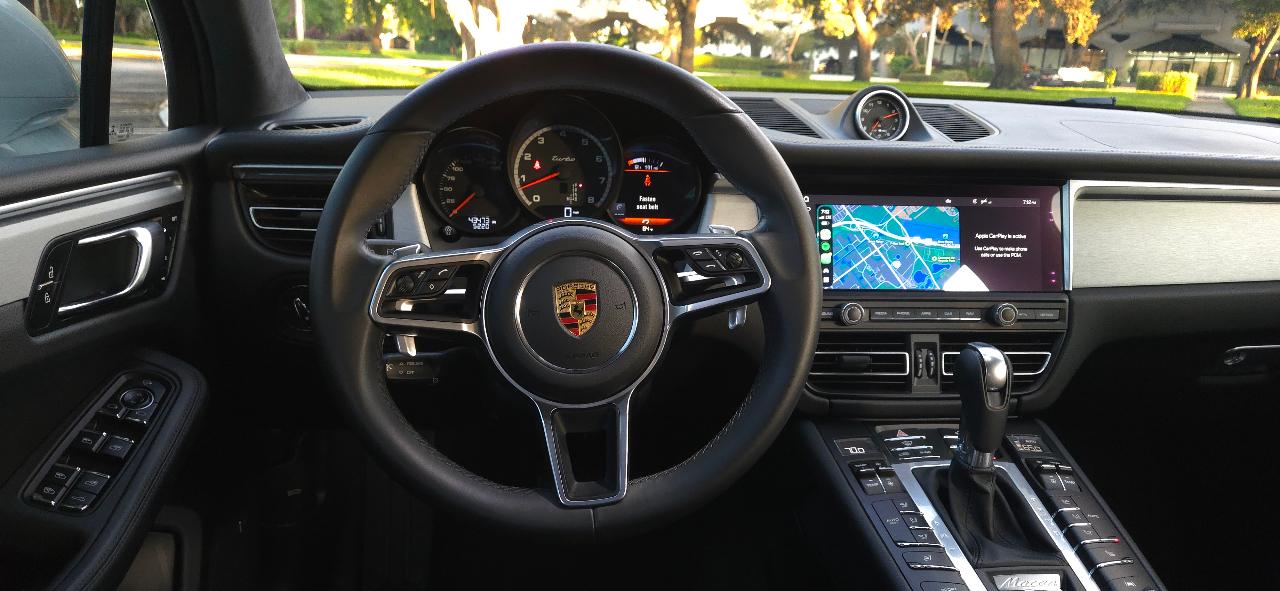 صورة 8 لـ 2021 Porsche MACAN MACAN TURBO