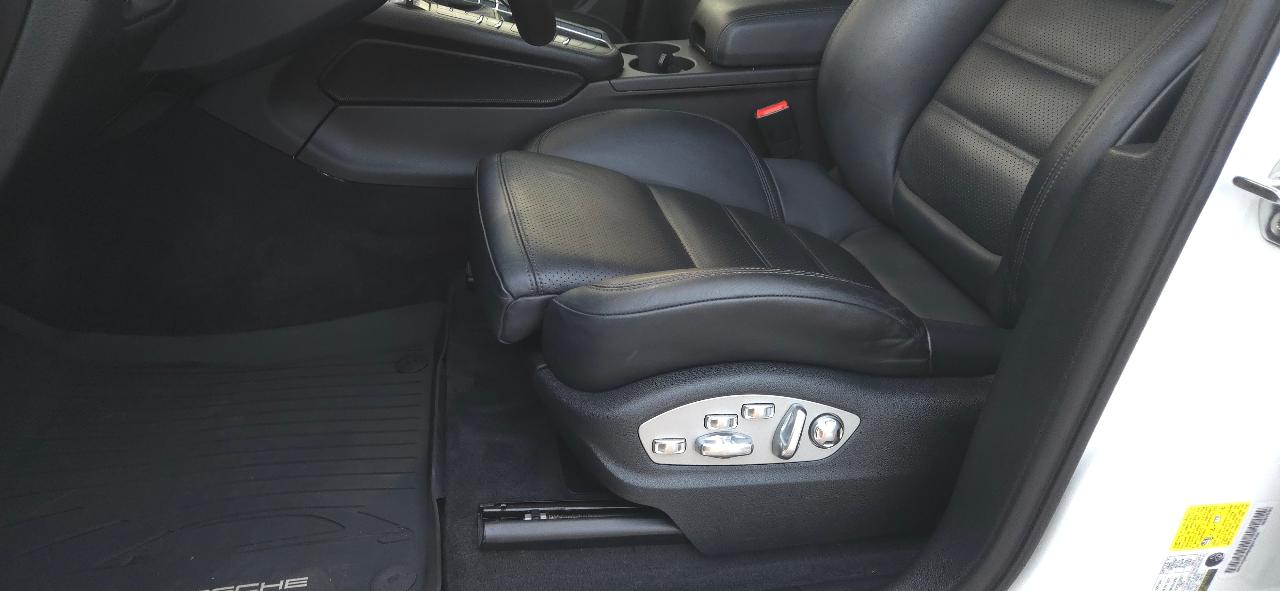 صورة 11 لـ 2021 Porsche MACAN MACAN TURBO