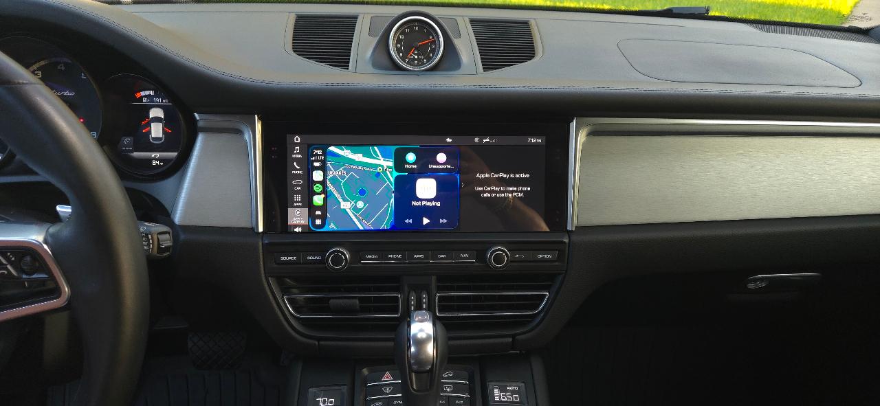 صورة 9 لـ 2021 Porsche MACAN MACAN TURBO