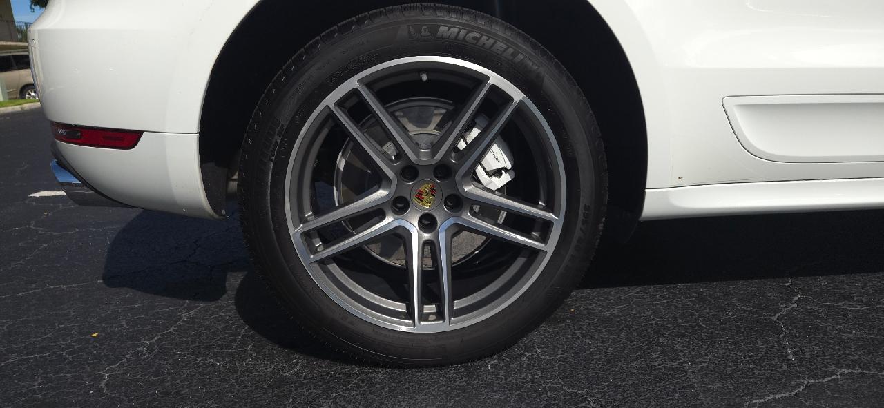 صورة 19 لـ 2021 Porsche MACAN MACAN TURBO