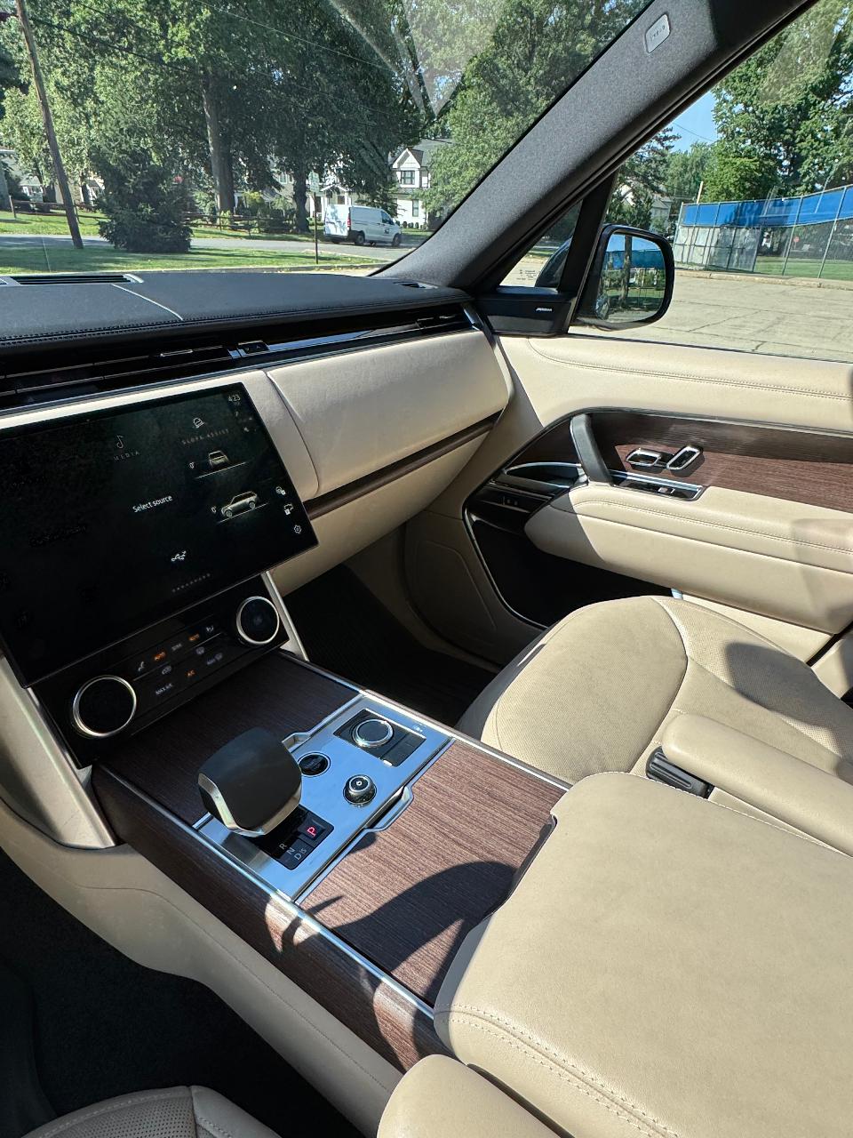 2023 LAND Rover RANGE ROVER P400 SE SWB — миниатюра 11