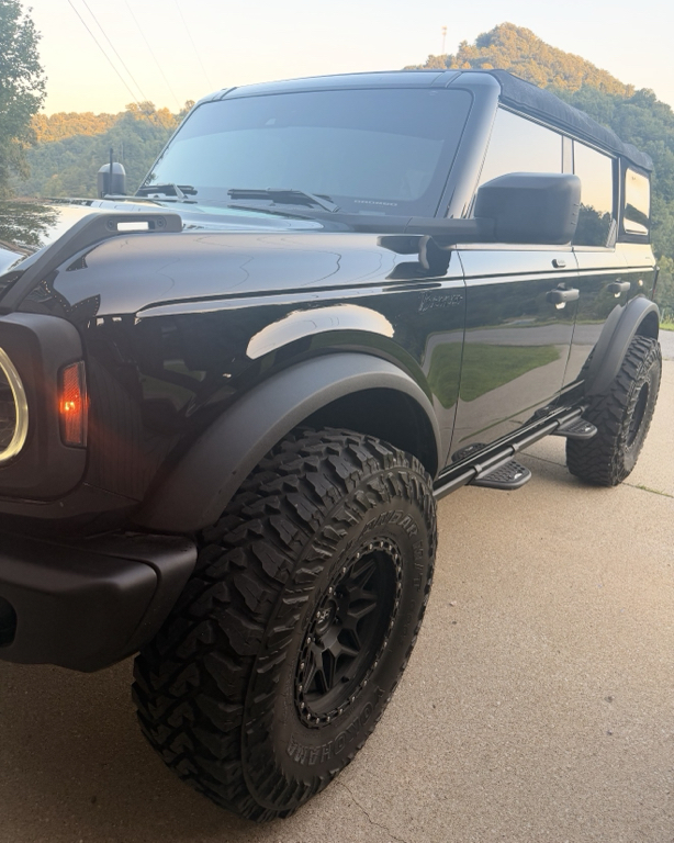 صورة 2 لـ 2023 FORD BRONCO BLACK DIAMOND
