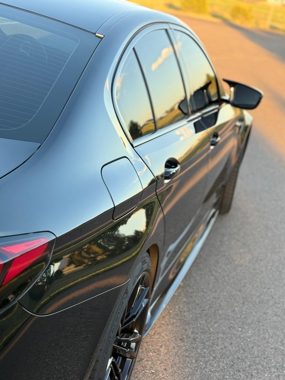 صورة 10 لـ 2022 BMW M5 BASE