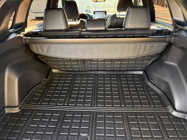 صورة 10 لـ 2022 Toyota RAV4 HYBRID XSE