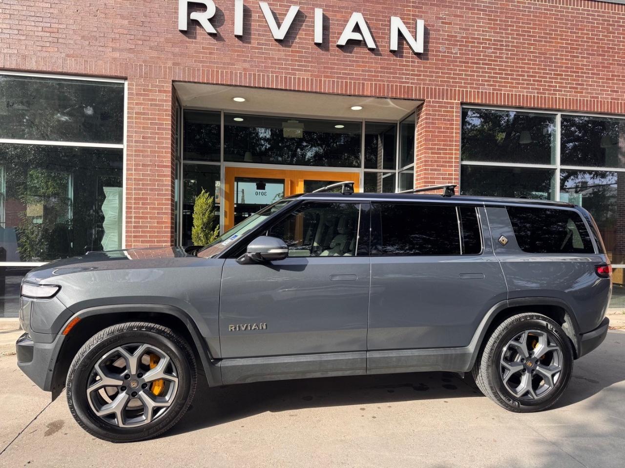 2023 Rivian R1S ADVENTURE QUAD-MOTOR LARGE PACKAGE 照片 7