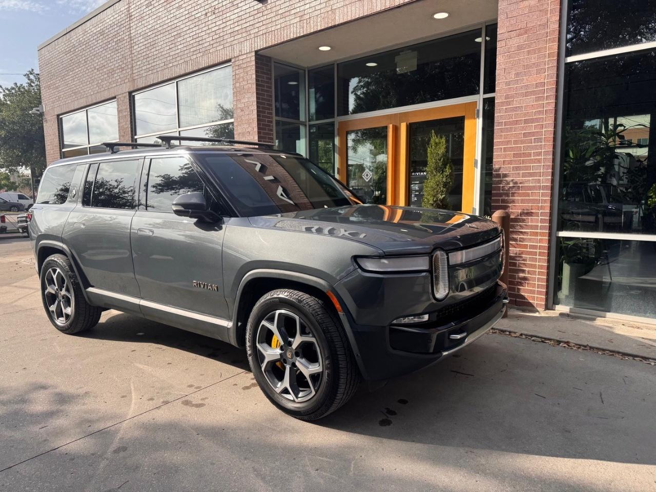 2023 Rivian R1S ADVENTURE QUAD-MOTOR LARGE PACKAGE 照片 3
