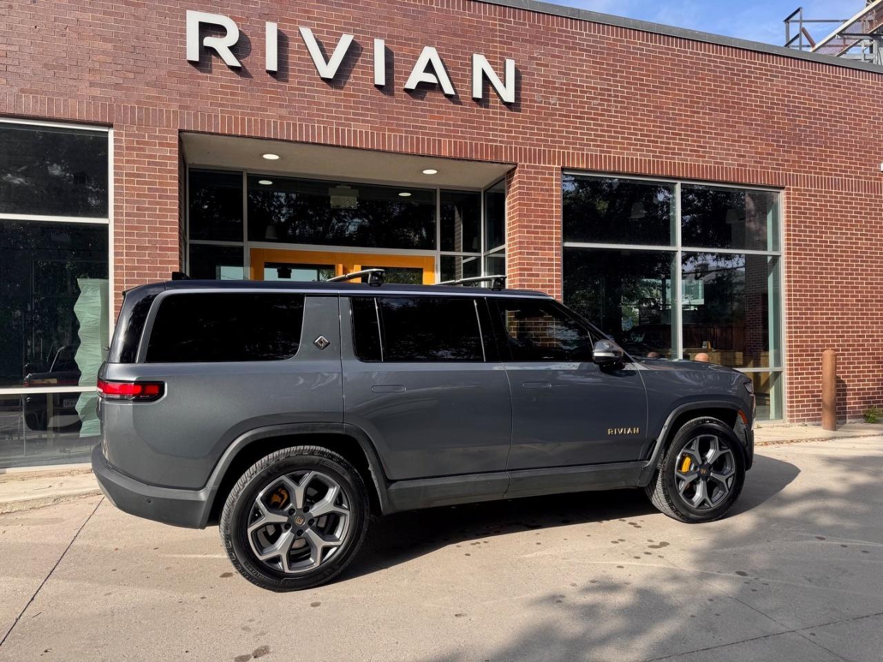 2023 Rivian R1S ADVENTURE QUAD-MOTOR LARGE PACKAGE 照片 2