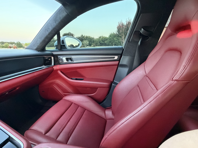 صورة 9 لـ 2020 Porsche PANAMERA PANAMERA GTS