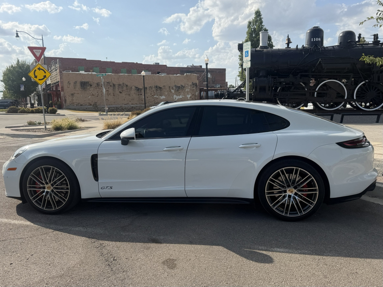 صورة 5 لـ 2020 Porsche PANAMERA PANAMERA GTS