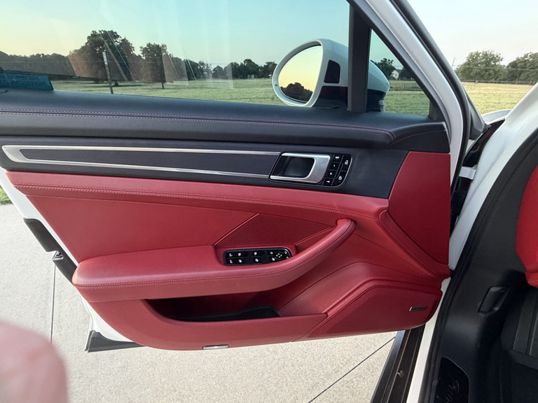 صورة 11 لـ 2020 Porsche PANAMERA PANAMERA GTS