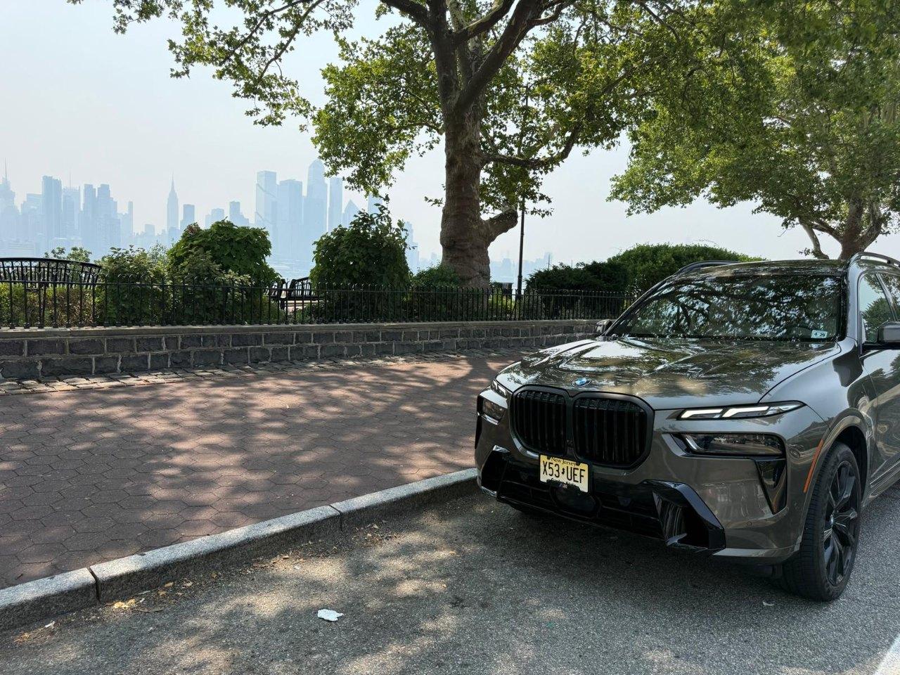 2025 BMW X7 XDRIVE40I thumbnail 14