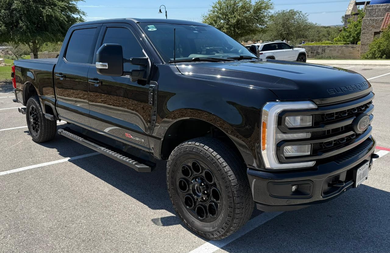 2023 FORD F-250 LIMITED — фото 5