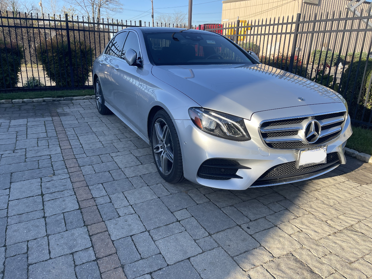 MERCEDES-BENZ E-CLASS - 2
