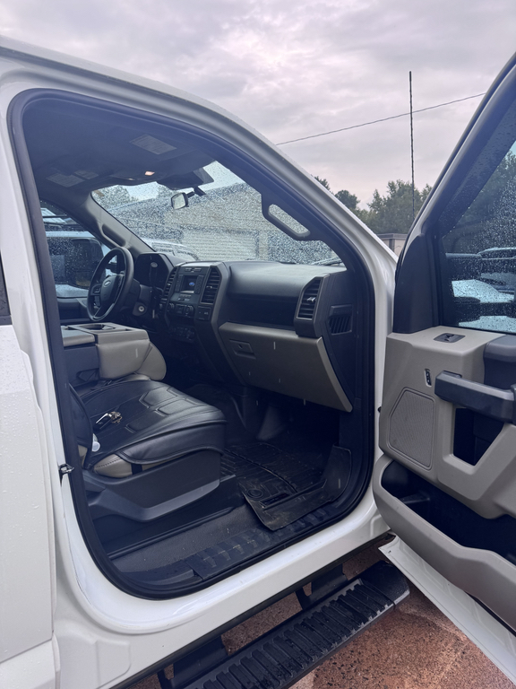 صورة 4 لـ 2022 FORD F-450 XLT