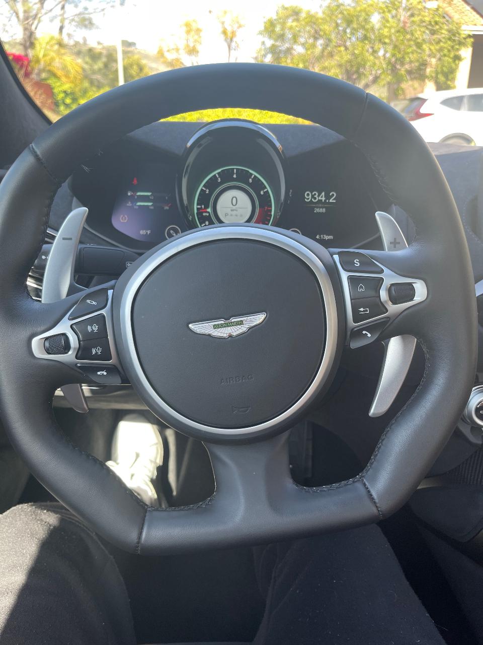 صورة مصغرة 11 لـ 2020 Aston Martin VANTAGE BASE