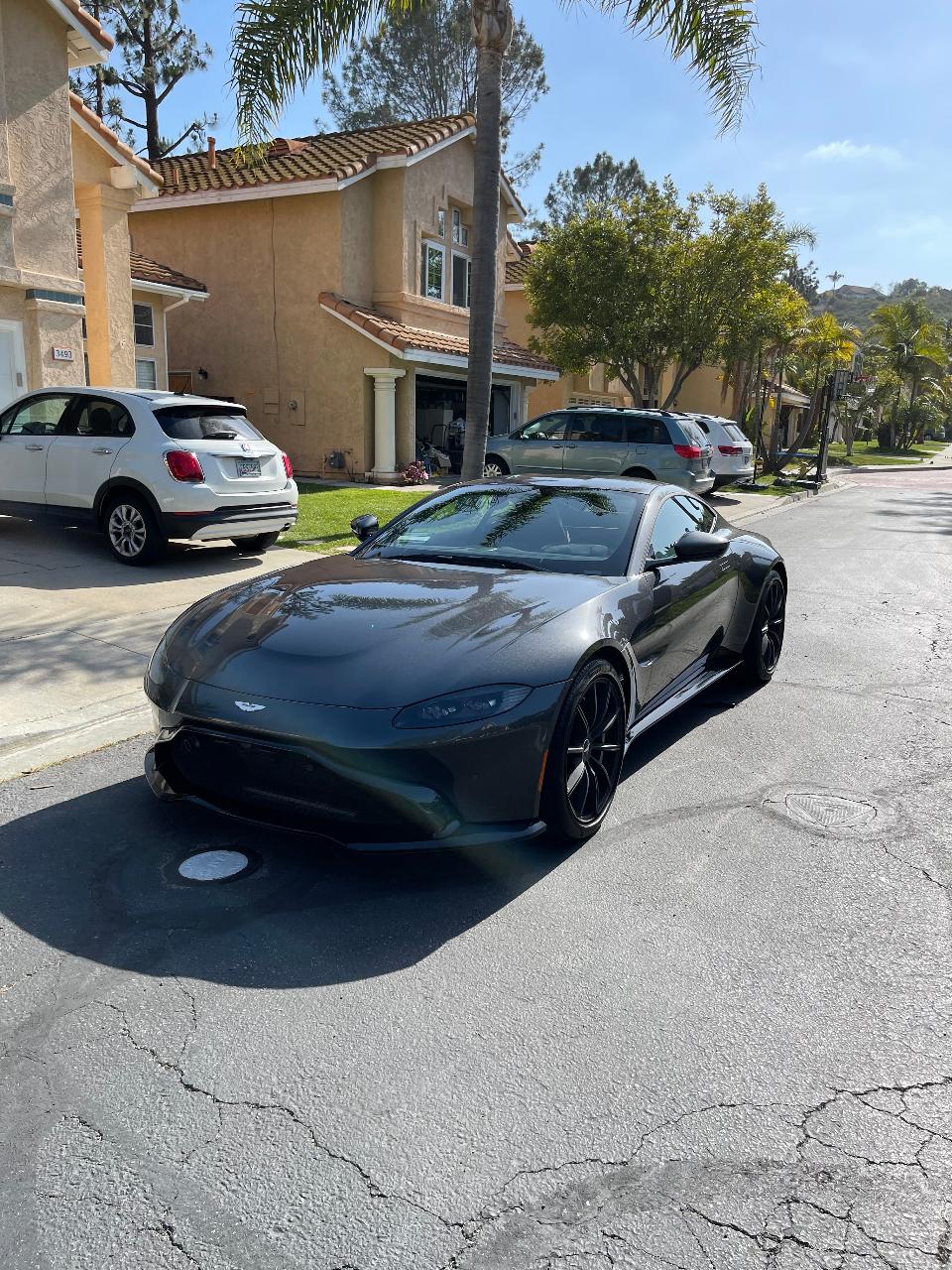 صورة 2 لـ 2020 Aston Martin VANTAGE BASE