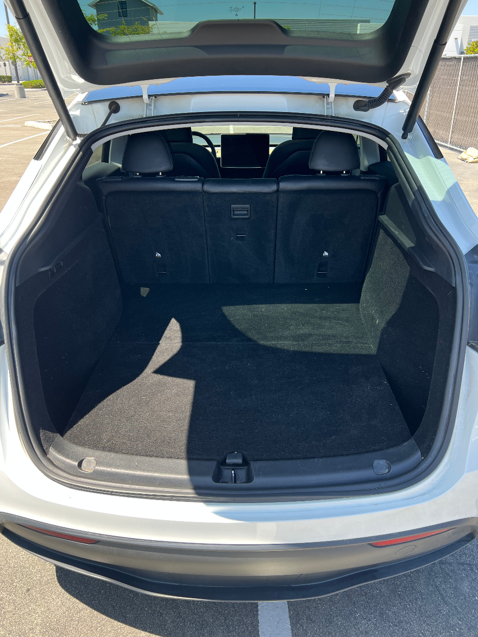 TESLA MODEL Y LONG RANGE - 4