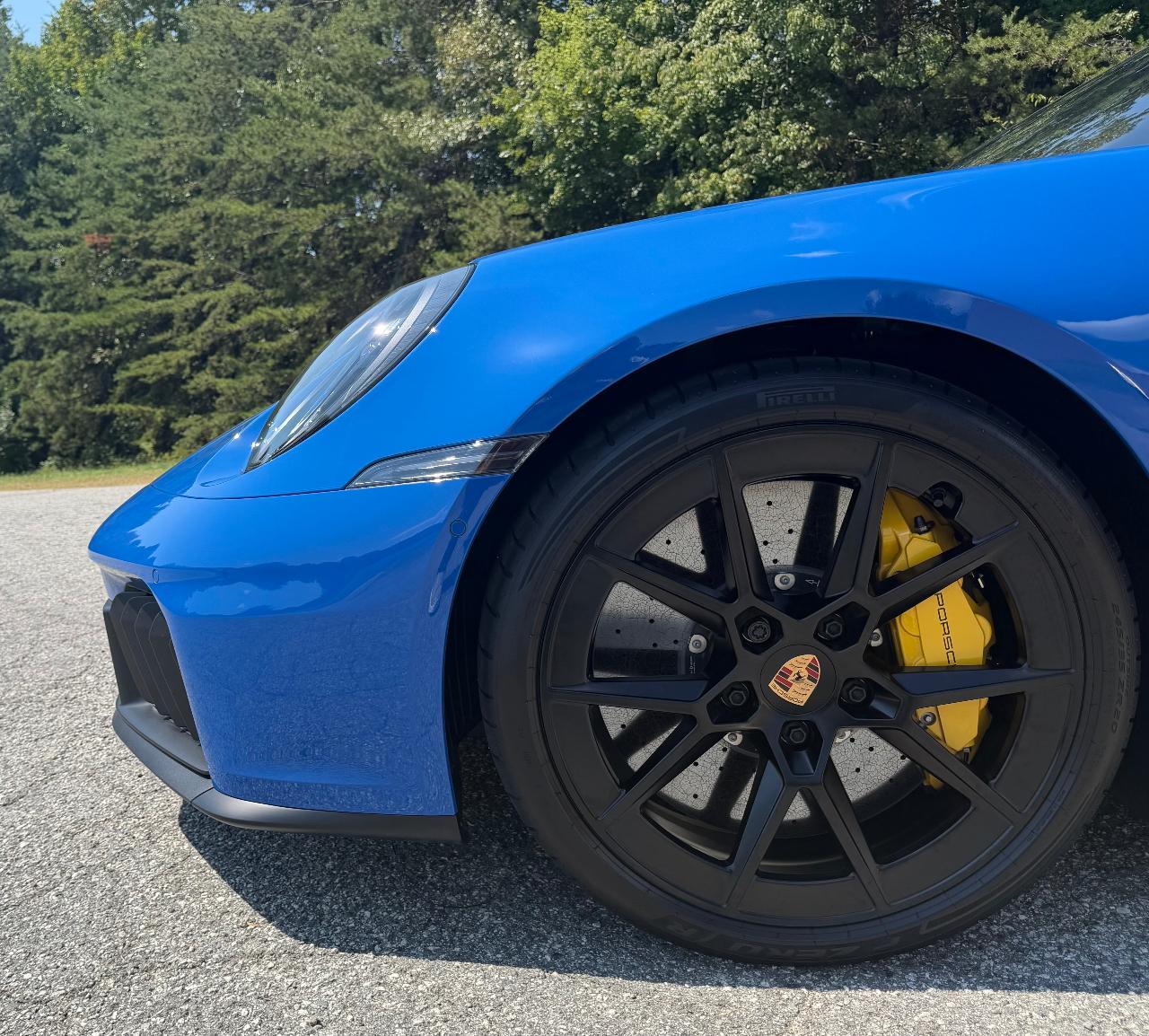 صورة 9 لـ 2026 Porsche 911 TARGA 4 GTS