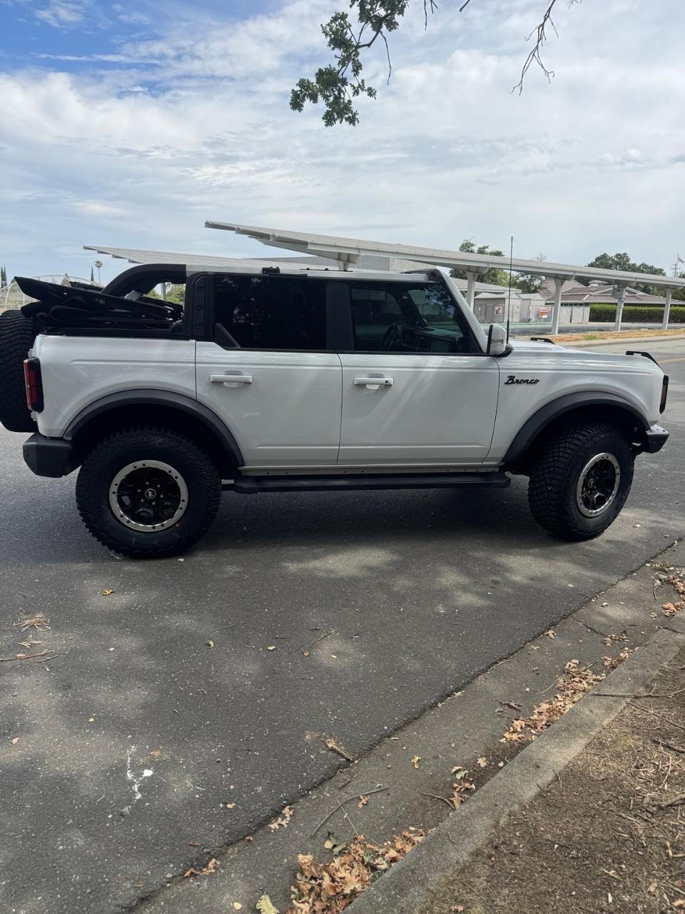 صورة 16 لـ 2021 FORD BRONCO OUTER BANKS