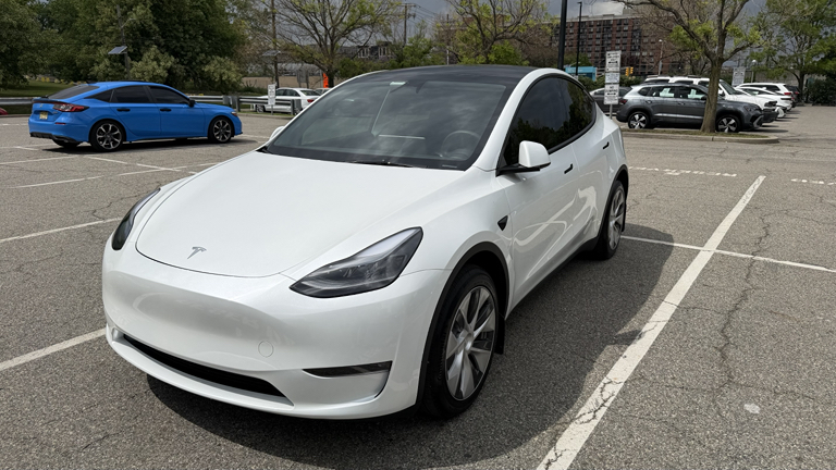 TESLA MODEL Y LONG RANGE - 2