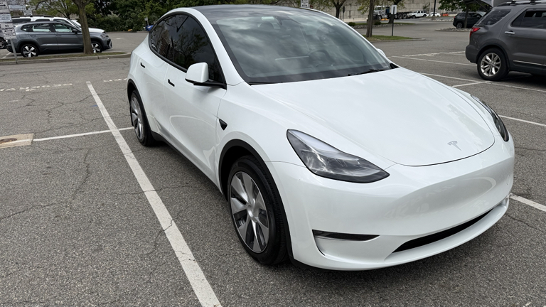 TESLA MODEL Y LONG RANGE - 3