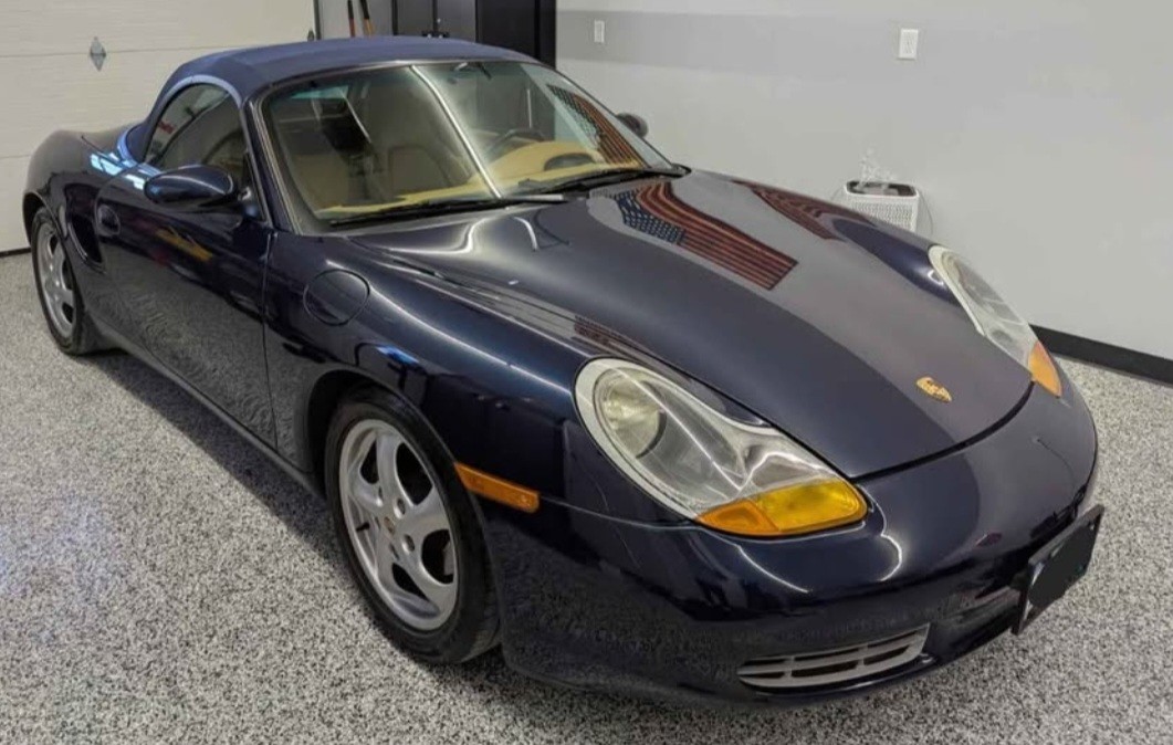 Porsche Boxster main image