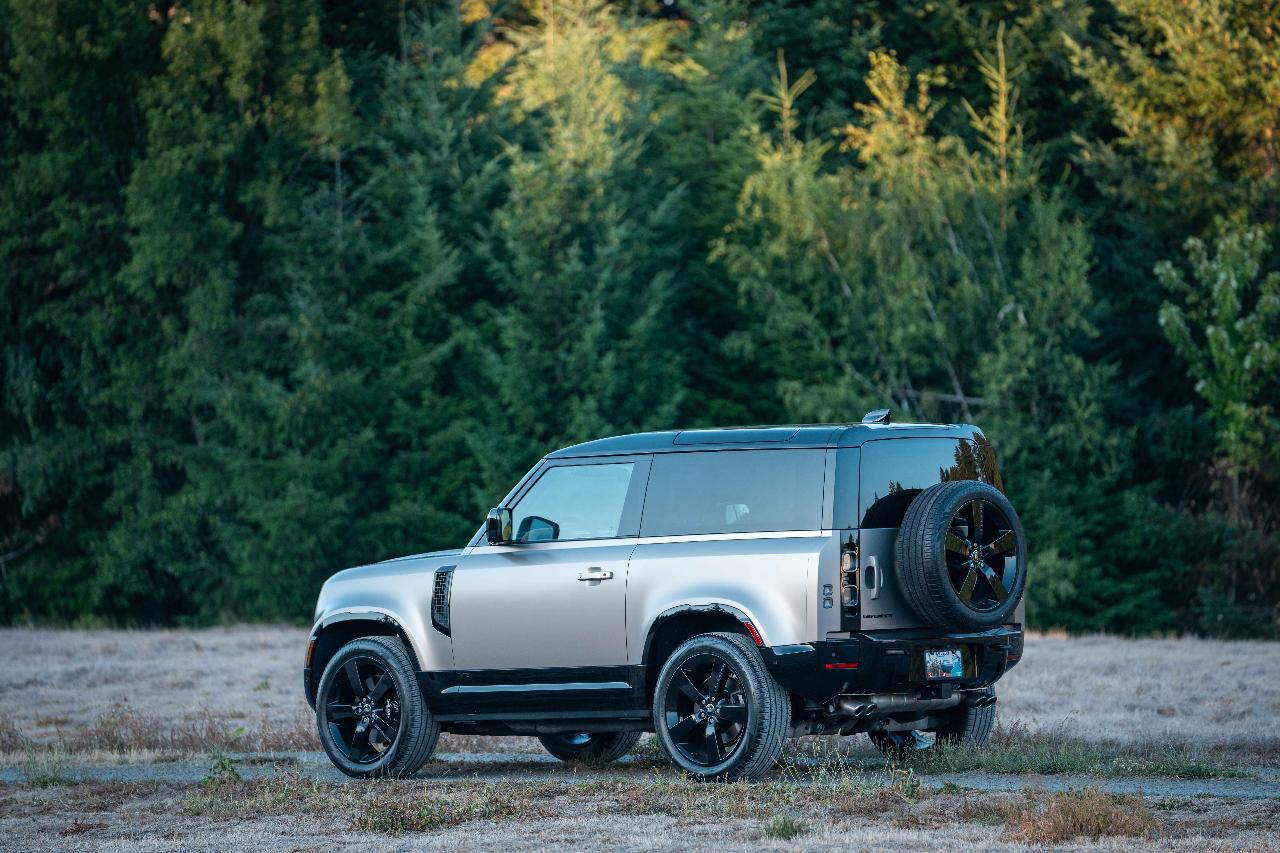 صورة 3 لـ 2023 LAND Rover DEFENDER V8