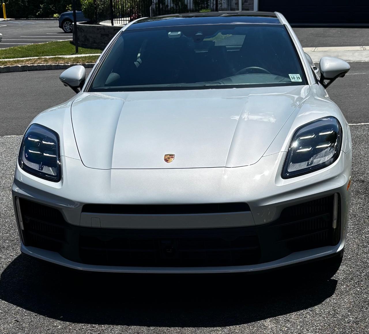 صورة 3 لـ 2025 Porsche PANAMERA PANAMERA 4