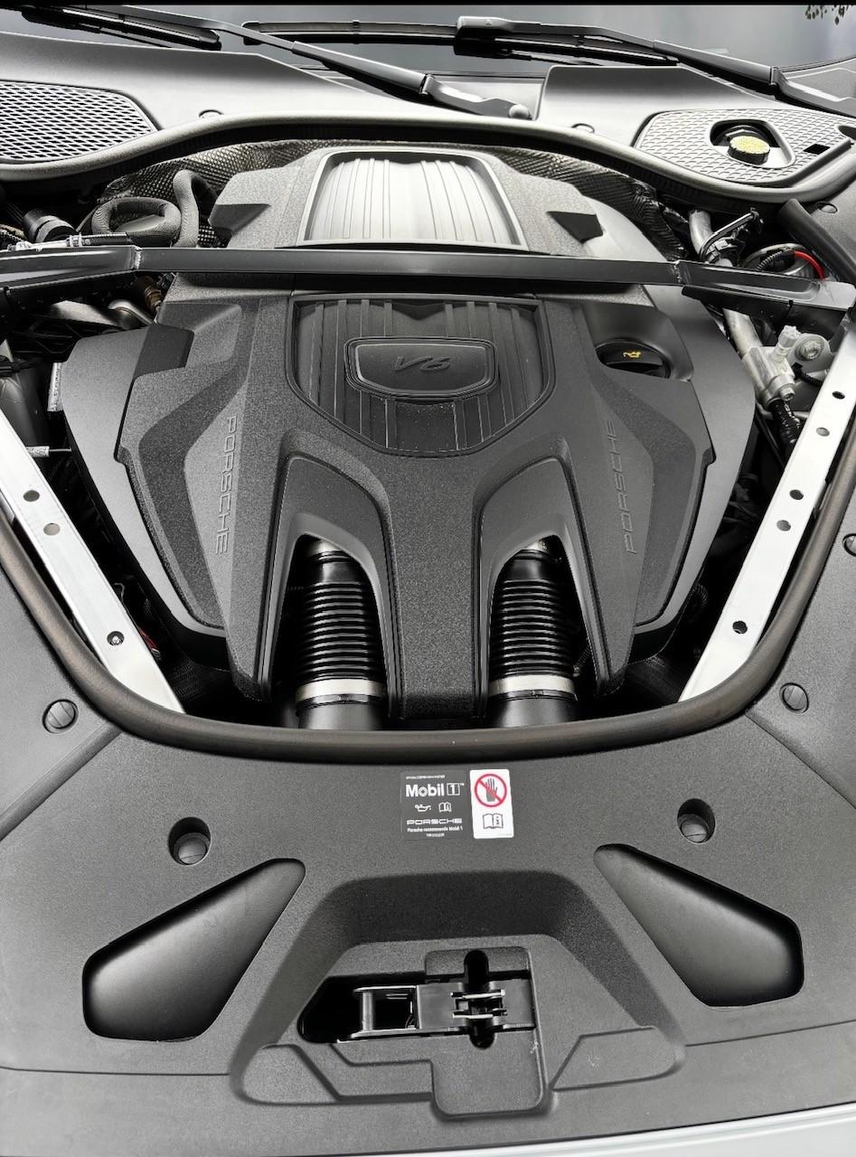 صورة 10 لـ 2025 Porsche PANAMERA PANAMERA 4