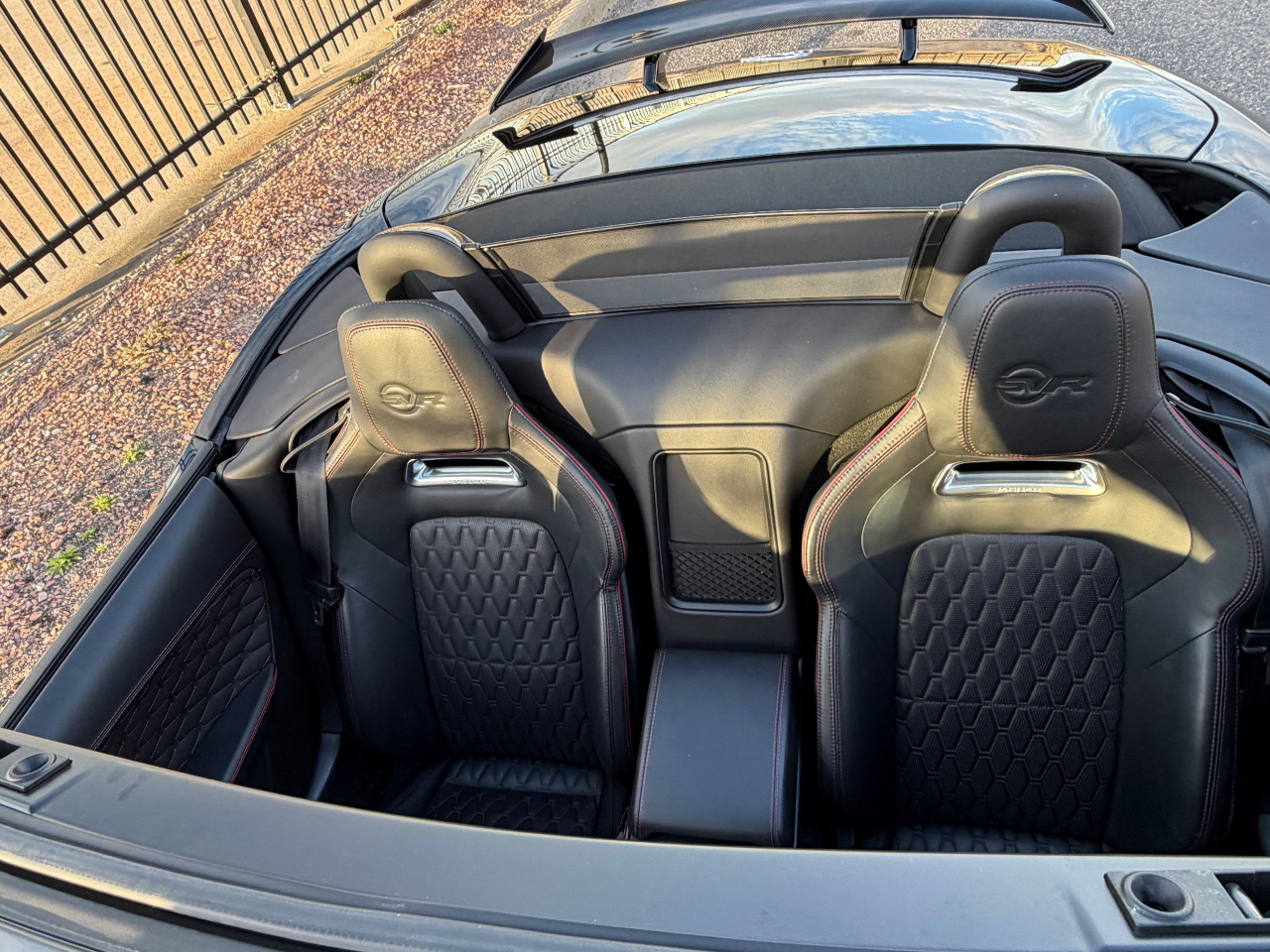 2020 Jaguar F-TYPE SVR 缩略图 18