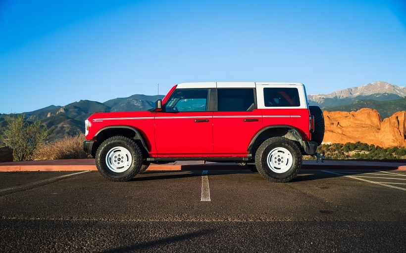 FORD BRONCO - 4