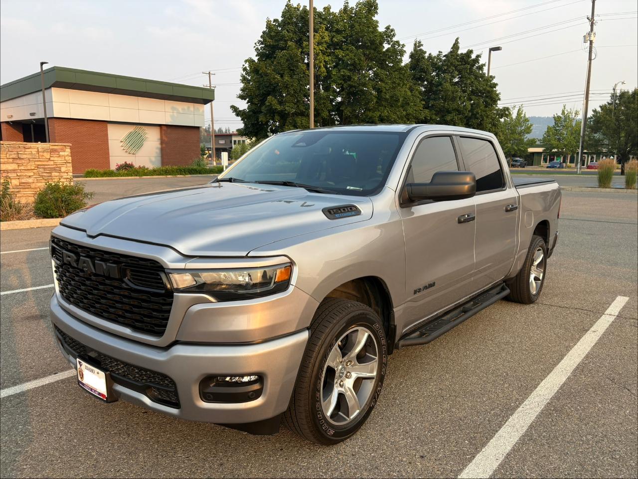 2025 RAM 1500 TRADESMAN 照片 1