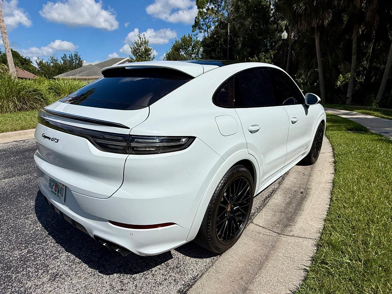 صورة 9 لـ 2021 Porsche CAYENNE CAYENNE GTS