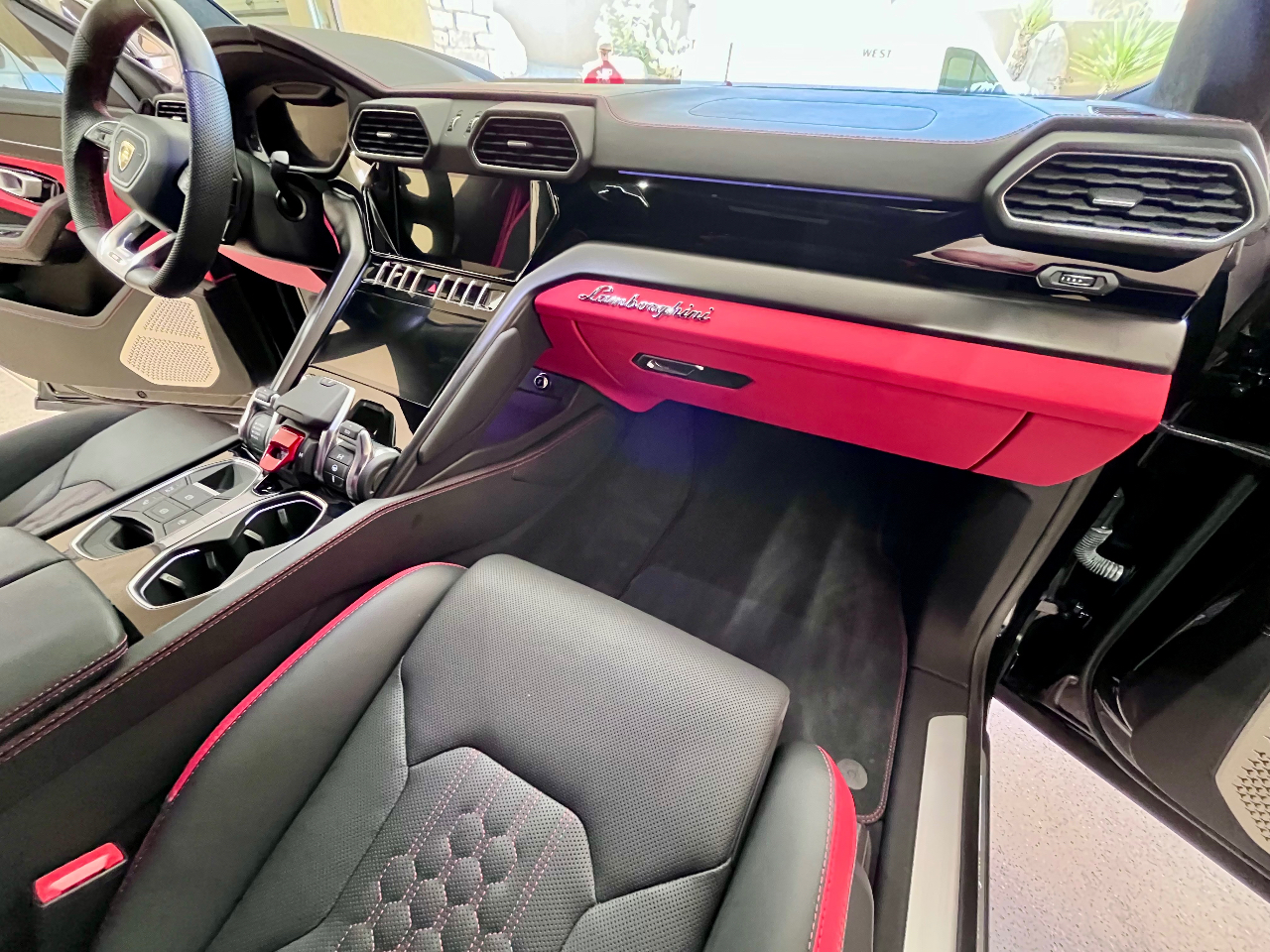 صورة مصغرة 23 لـ 2024 Lamborghini URUS S