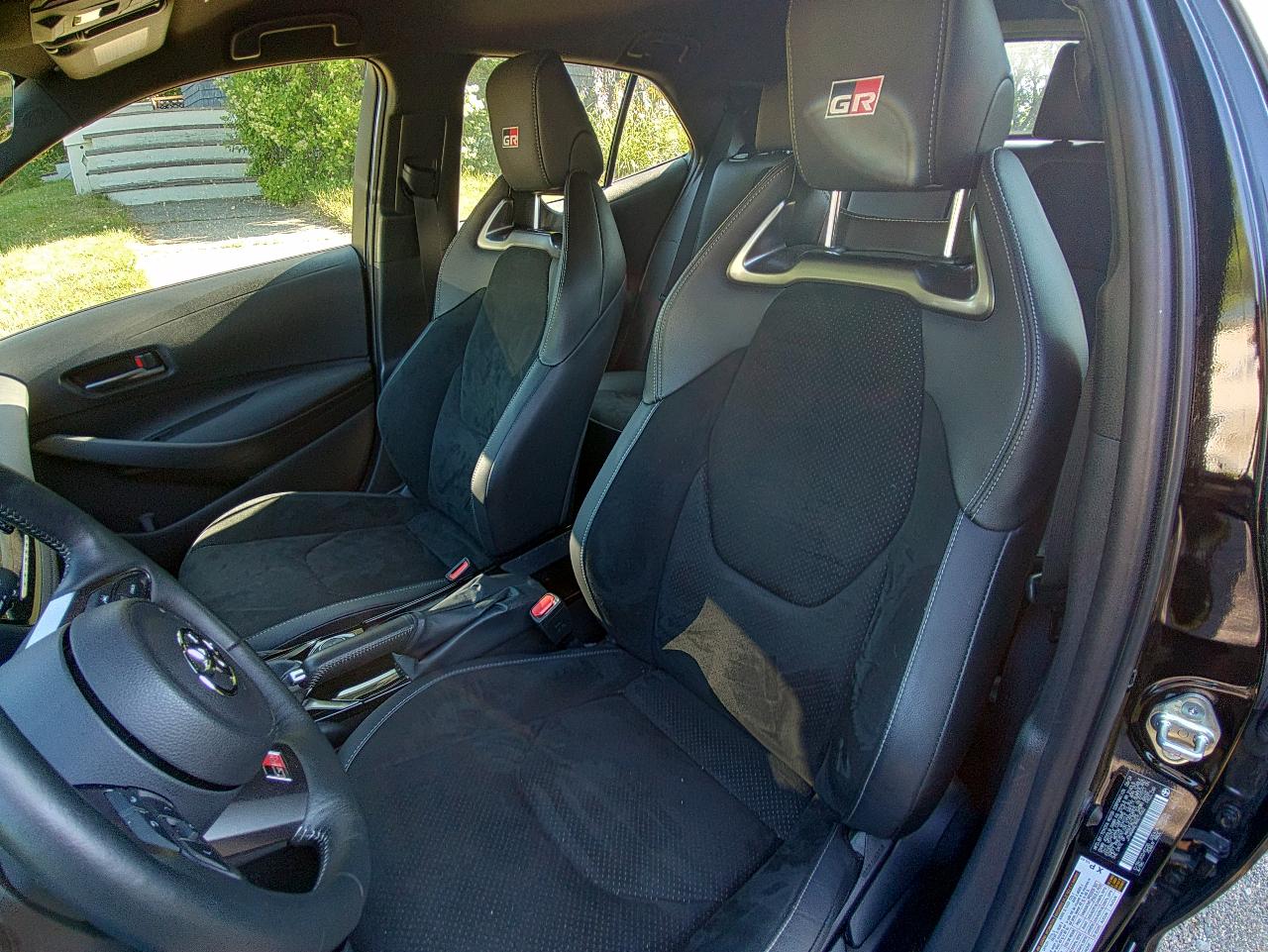 2024 Toyota GR COROLLA PREMIUM — фото 9