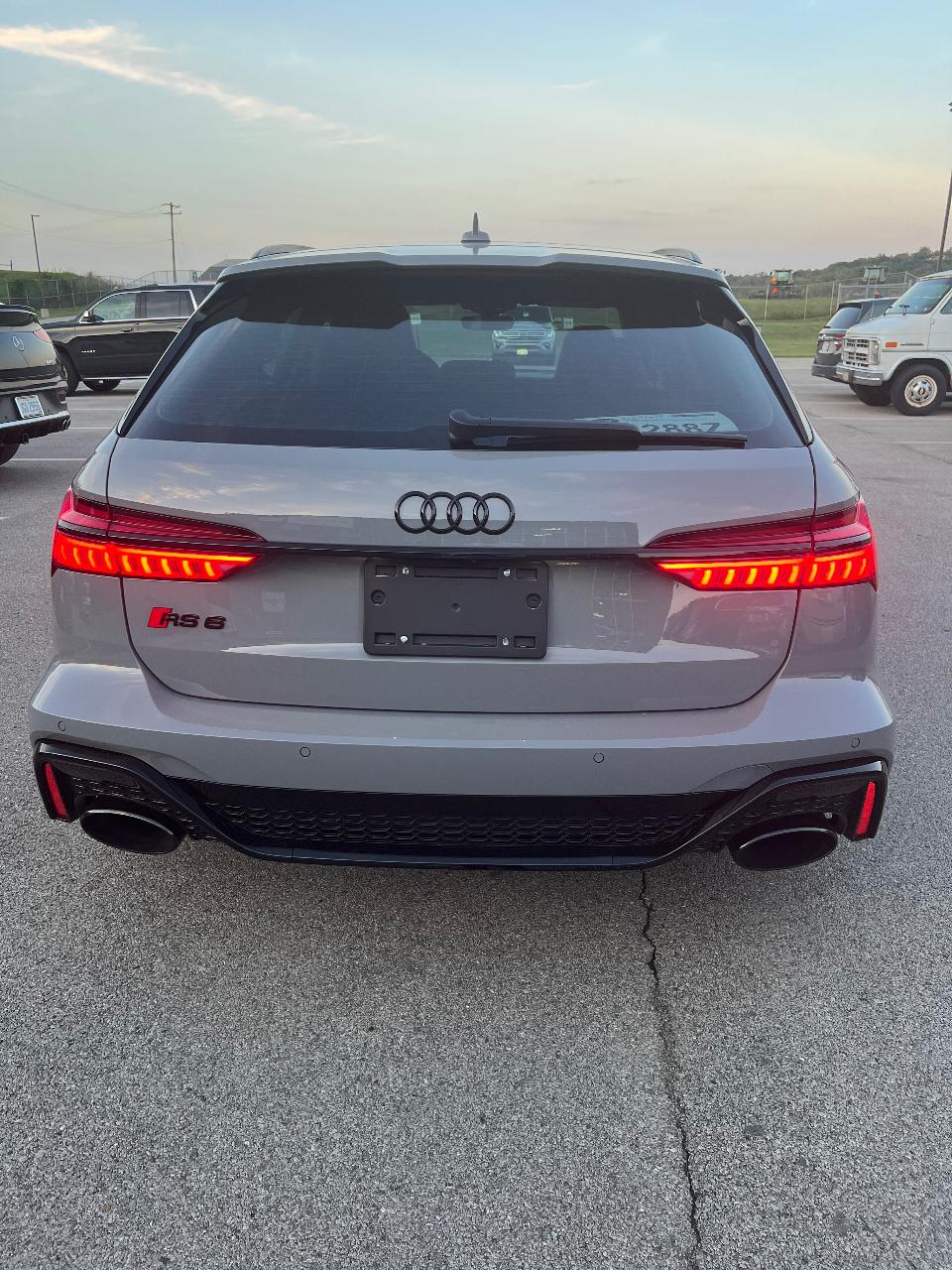 صورة مصغرة 11 لـ 2022 AUDI RS 6 AVANT 4.0T