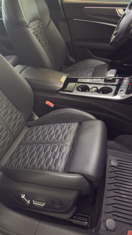 صورة 4 لـ 2022 AUDI RS 6 AVANT 4.0T