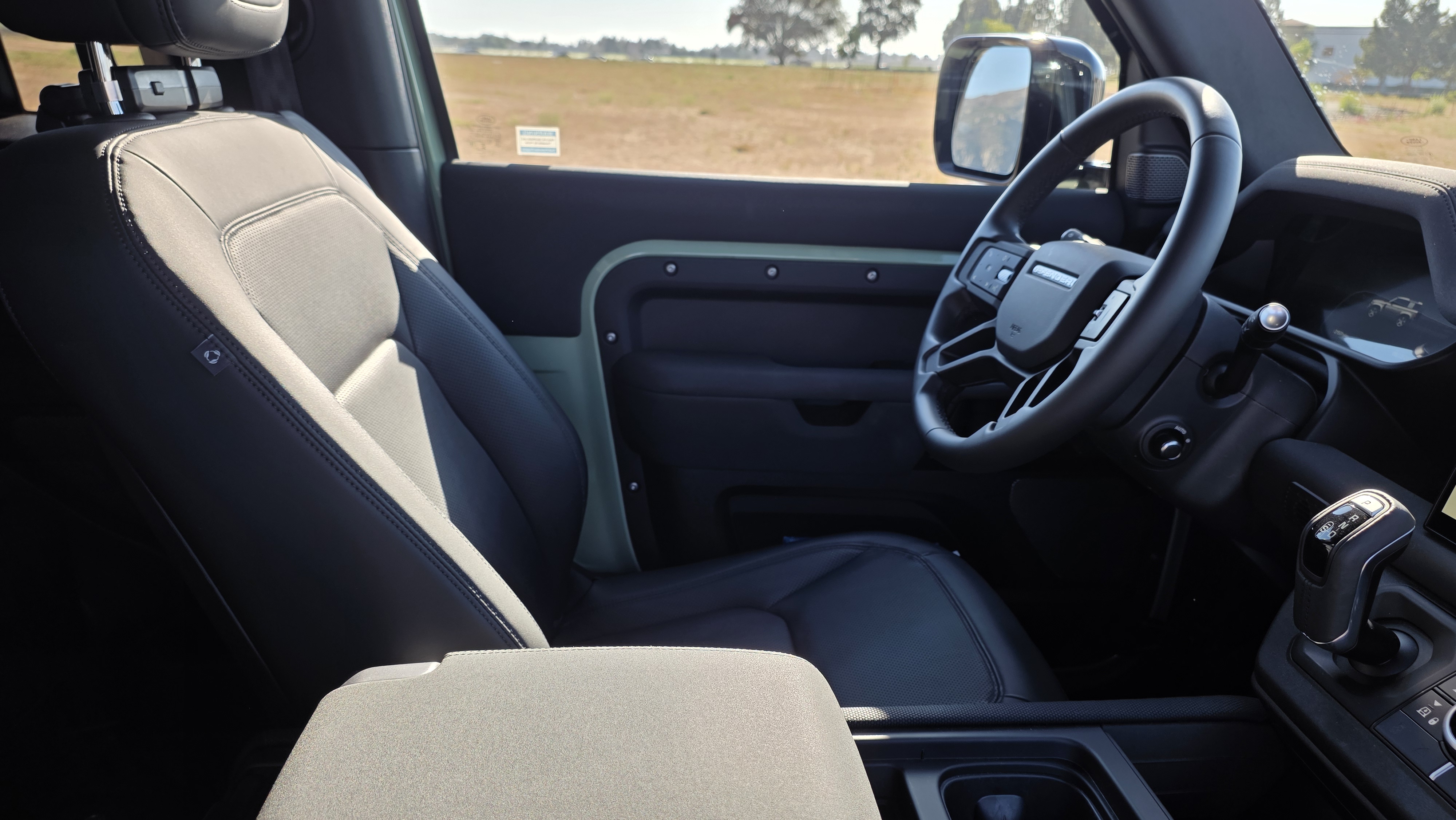 صورة مصغرة 12 لـ 2023 LAND Rover DEFENDER 90 75TH EDITION