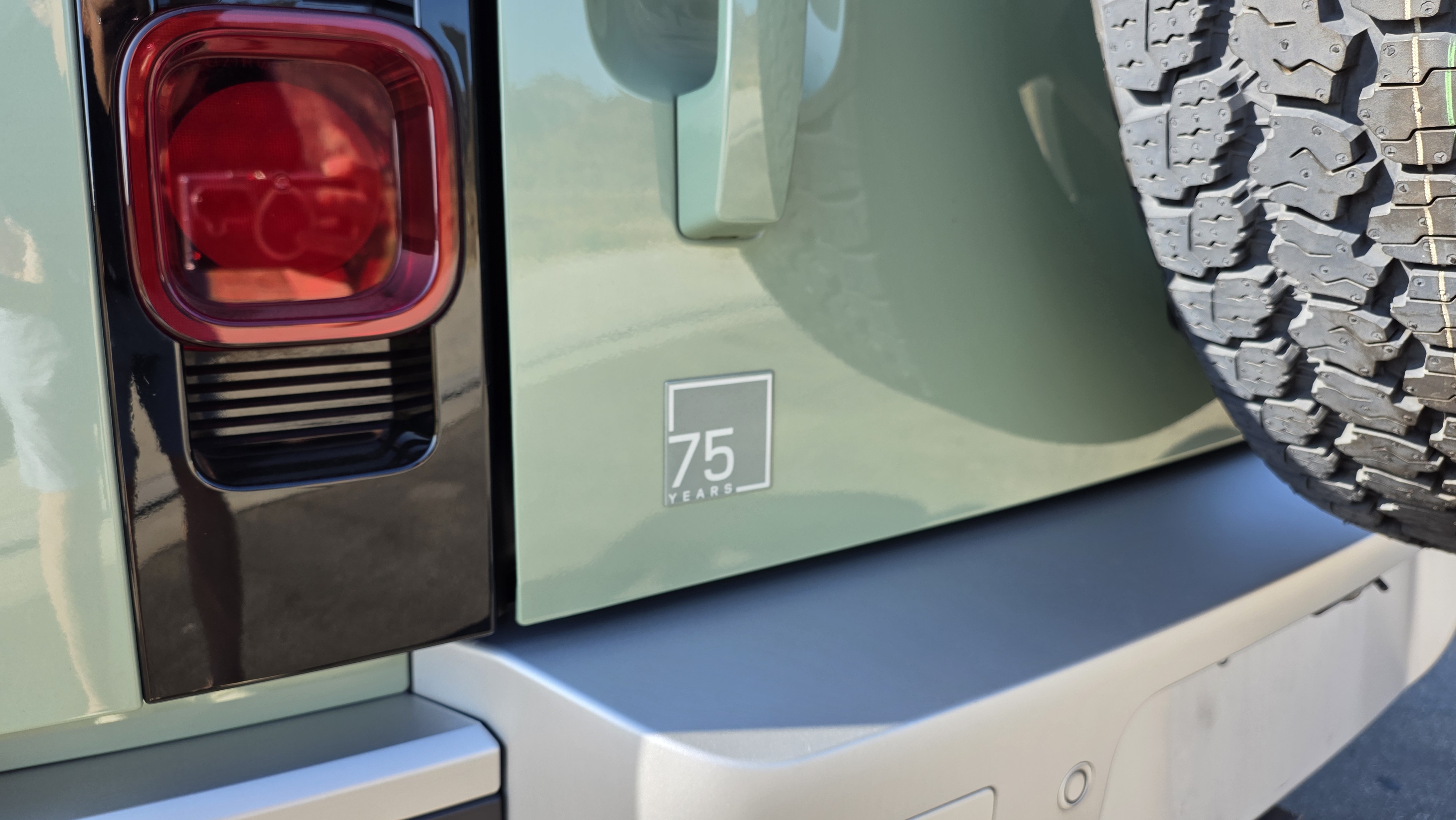 2023 LAND Rover DEFENDER 90 75TH EDITION — фото 10