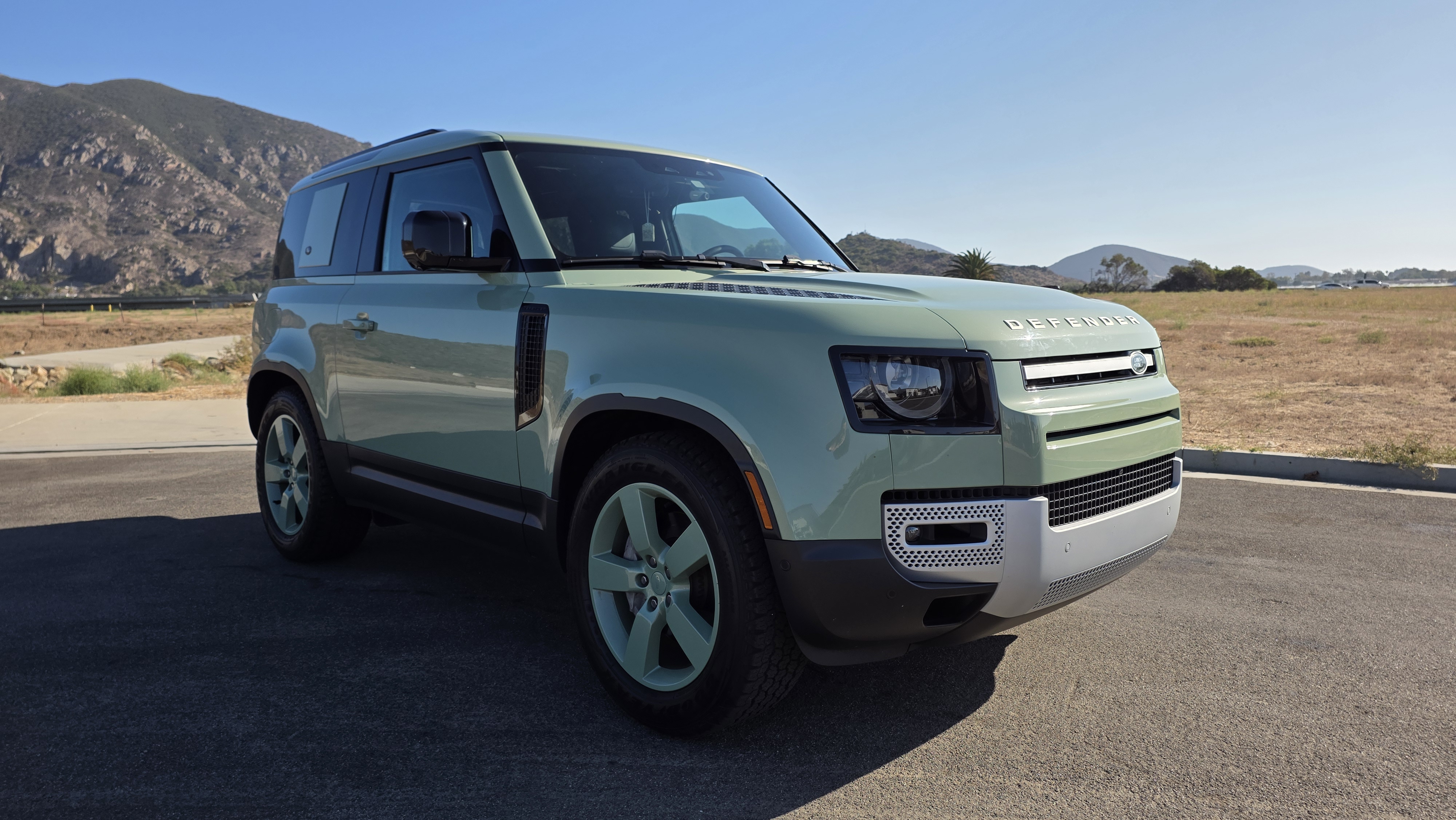2023 LAND Rover DEFENDER 90 75TH EDITION — фото 1