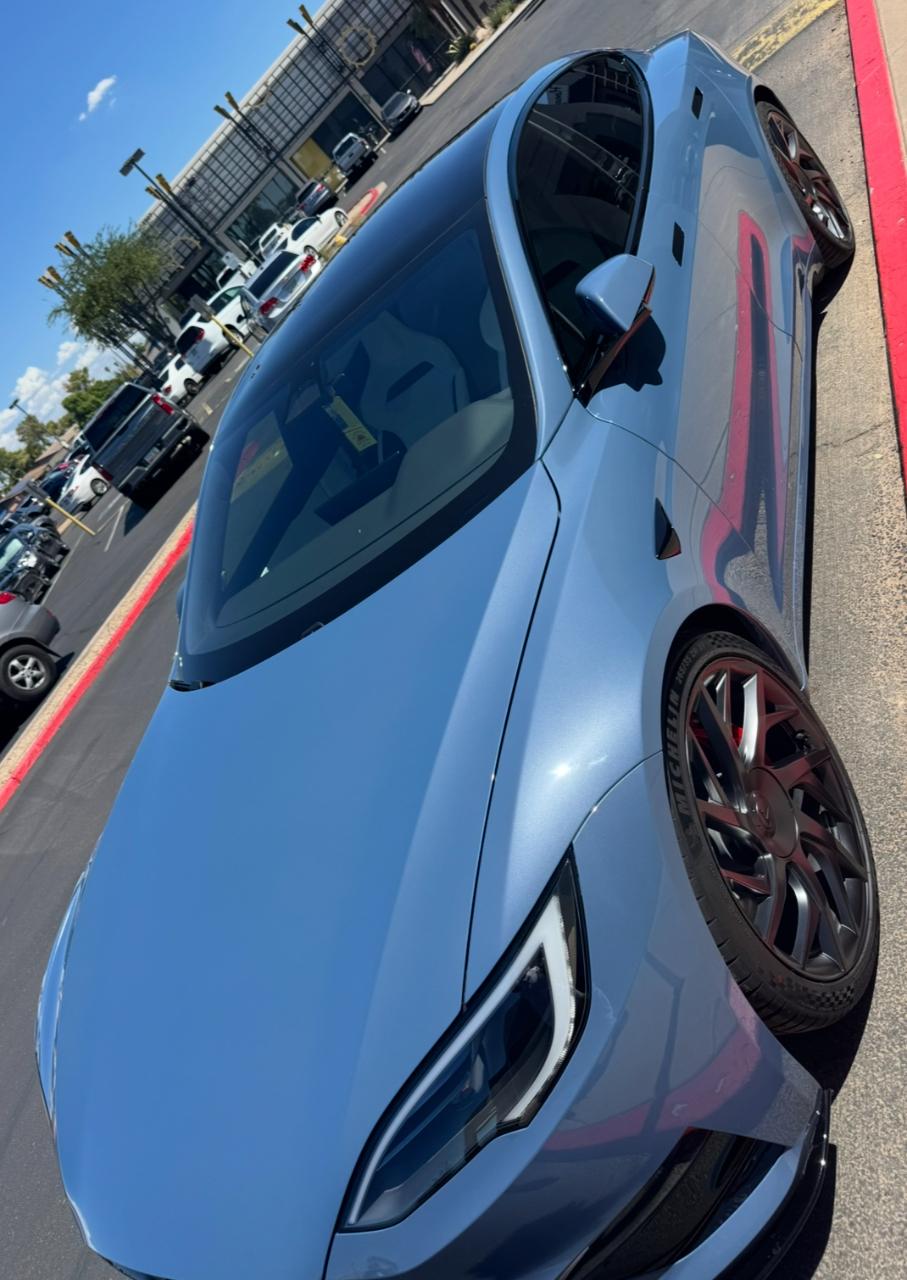 2026 Tesla MODEL S PLAID — фото 4