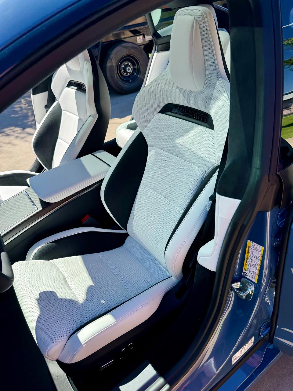 2026 Tesla MODEL S PLAID — фото 2